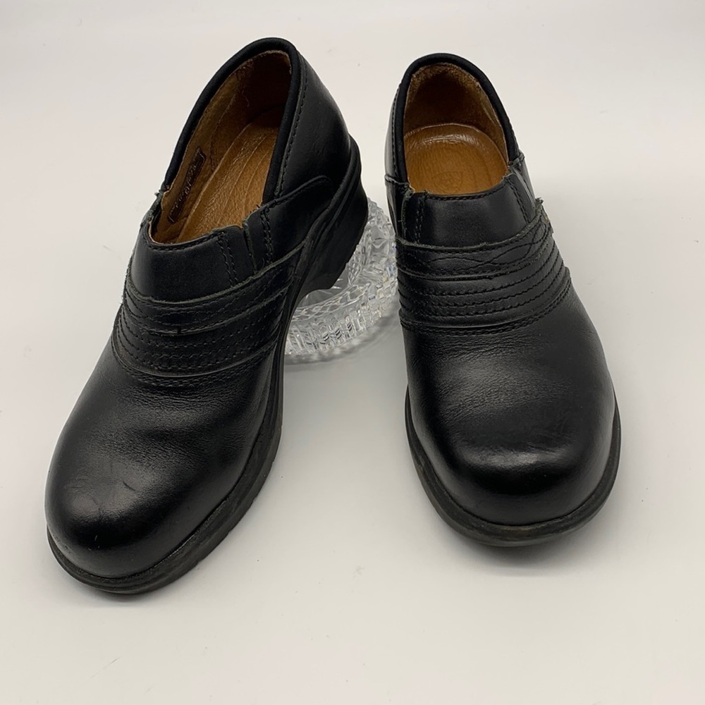 Ariat Black Leather Clog with Steel Toe , Slip Resistant sz 5.5